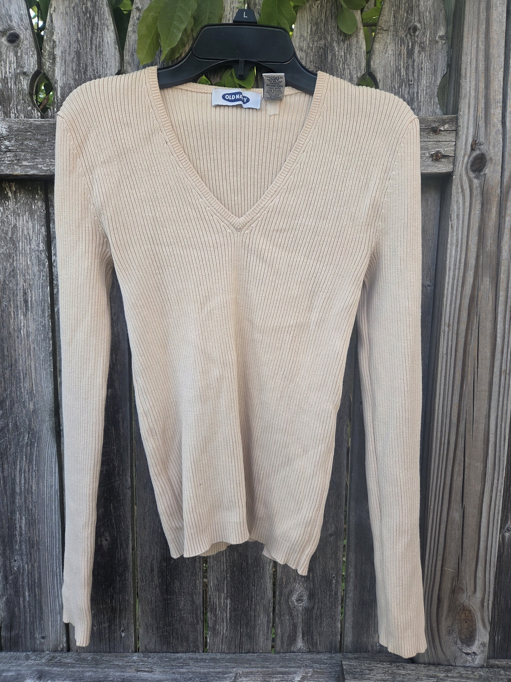 Old Navy Women's Beige Ribbed V-Neck Sweater